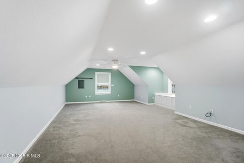 Tiny photo for 5053 Bennett Road, Toledo, OH 43612 (MLS # 10000862)