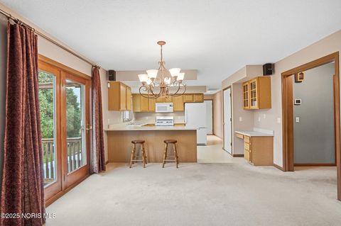 Tiny photo for 5053 Bennett Road, Toledo, OH 43612 (MLS # 10000862)