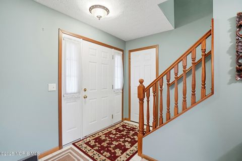 Tiny photo for 5053 Bennett Road, Toledo, OH 43612 (MLS # 10000862)