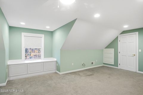 Tiny photo for 5053 Bennett Road, Toledo, OH 43612 (MLS # 10000862)