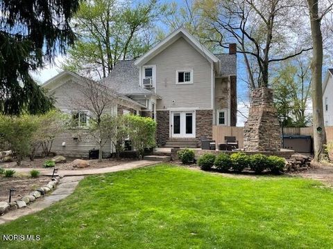 213 W High Street Hicksville OH 43526