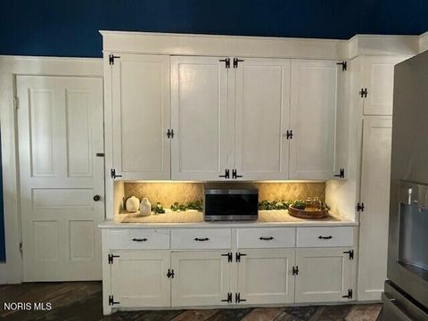 Tiny photo for 213 W High Street, Hicksville, OH 43526 (MLS # 10006738)