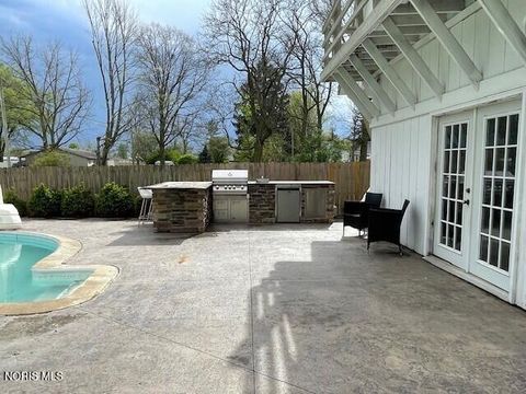 Tiny photo for 213 W High Street, Hicksville, OH 43526 (MLS # 10006738)