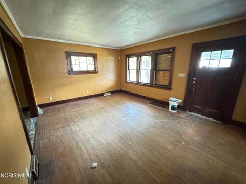 Tiny photo for 544 E Hudson Street, Toledo, OH 43608 (MLS # 10011230)