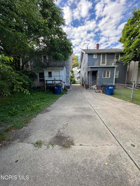 Tiny photo for 544 E Hudson Street, Toledo, OH 43608 (MLS # 10011230)