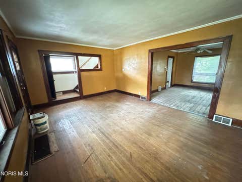 Tiny photo for 544 E Hudson Street, Toledo, OH 43608 (MLS # 10011230)