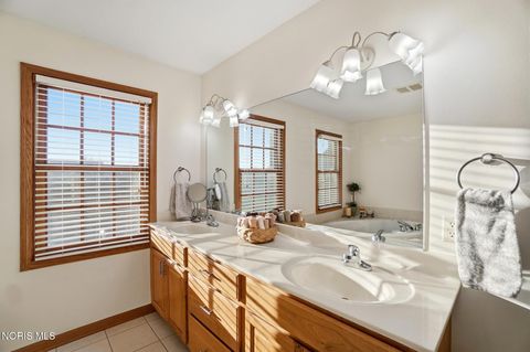 Tiny photo for 1931 Tecumseh Court, Perrysburg, OH 43551 (MLS # 10004921)