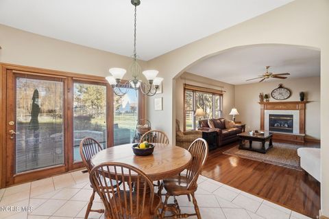 Tiny photo for 1931 Tecumseh Court, Perrysburg, OH 43551 (MLS # 10004921)