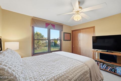 Tiny photo for 1931 Tecumseh Court, Perrysburg, OH 43551 (MLS # 10004921)