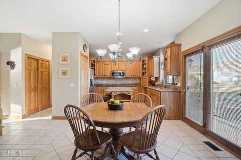 Tiny photo for 1931 Tecumseh Court, Perrysburg, OH 43551 (MLS # 10004921)