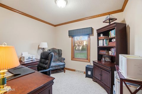Tiny photo for 1931 Tecumseh Court, Perrysburg, OH 43551 (MLS # 10004921)