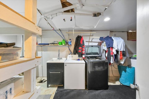 Tiny photo for 3520 Woodbine Drive, Toledo, OH 43614 (MLS # 10012511)