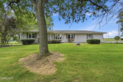Photo of 1424 E State Route 18, Tiffin, OH 44883 (MLS # 10012959)