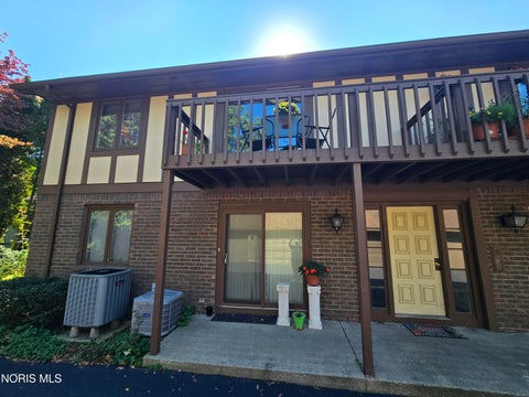 Tiny photo for 6530 Kingsbridge Drive #Apt C2, Sylvania, OH 43560 (MLS # 10014391)