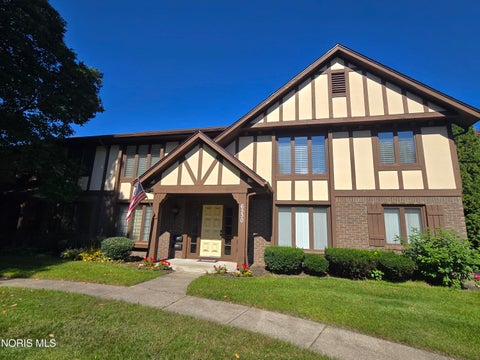 Tiny photo for 6530 Kingsbridge Drive #Apt C2, Sylvania, OH 43560 (MLS # 10014391)