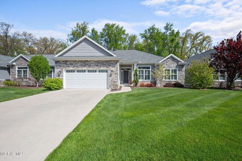 Photo of 6730 Ridgewood Trail, Toledo, OH 43617 (MLS # 10007385)