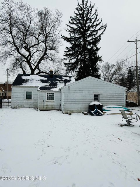 Tiny photo for 1648 Travis Drive, Toledo, OH 43612 (MLS # 10003445)