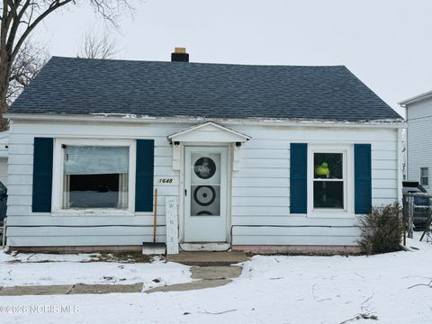 1648 Travis Drive Toledo OH 43612