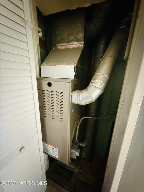 Tiny photo for 1648 Travis Drive, Toledo, OH 43612 (MLS # 10003445)