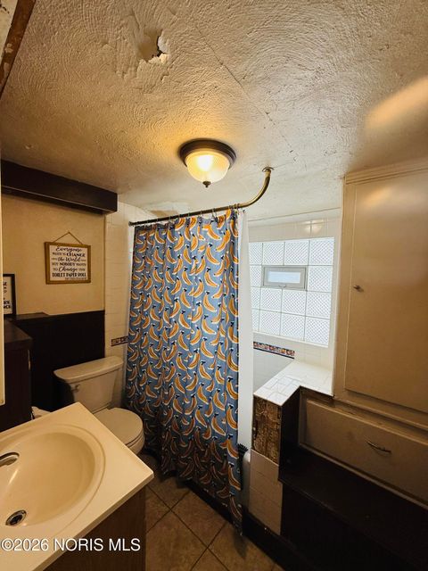 Tiny photo for 1648 Travis Drive, Toledo, OH 43612 (MLS # 10003445)