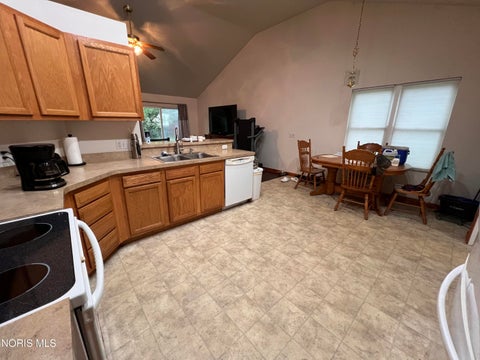 Tiny photo for 2223 Vaness Drive, Toledo, OH 43615 (MLS # 10013579)
