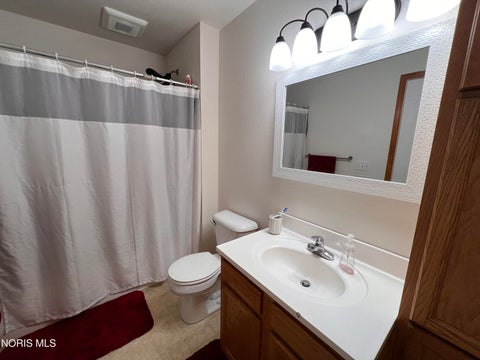 Tiny photo for 2223 Vaness Drive, Toledo, OH 43615 (MLS # 10013579)