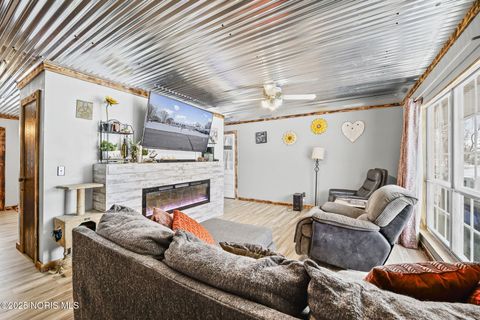 Tiny photo for 12570 W Axline Street, Fostoria, OH 44830 (MLS # 10002029)