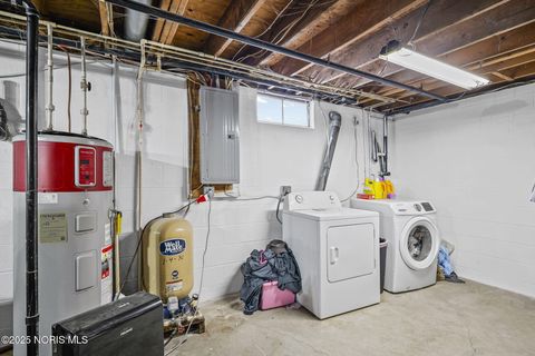 Tiny photo for 12570 W Axline Street, Fostoria, OH 44830 (MLS # 10002029)