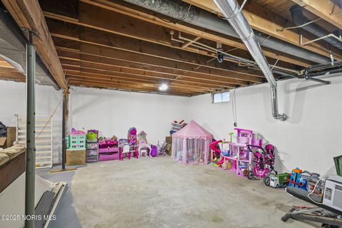 Tiny photo for 12570 W Axline Street, Fostoria, OH 44830 (MLS # 10002029)