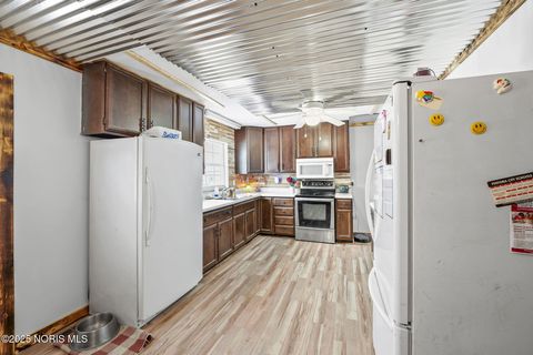 Tiny photo for 12570 W Axline Street, Fostoria, OH 44830 (MLS # 10002029)