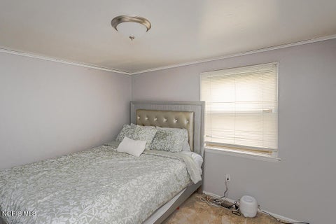 Tiny photo for 221 Segur Avenue, Toledo, OH 43609 (MLS # 10013326)