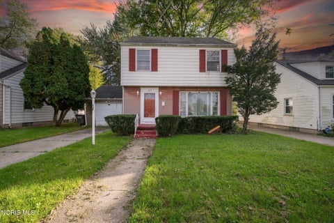 Photo of 4157 Dorchester Drive, Toledo, OH 43607 (MLS # 10014697)