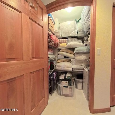 Tiny photo for 1013 S Lallendorf Road, Oregon, OH 43616 (MLS # 10006421)