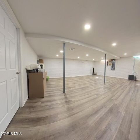 Tiny photo for 1013 S Lallendorf Road, Oregon, OH 43616 (MLS # 10006421)