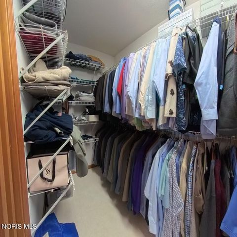 Tiny photo for 1013 S Lallendorf Road, Oregon, OH 43616 (MLS # 10006421)