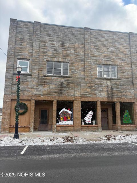 Photo of 129 E Main Street, McComb, OH 45858 (MLS # 10002274)