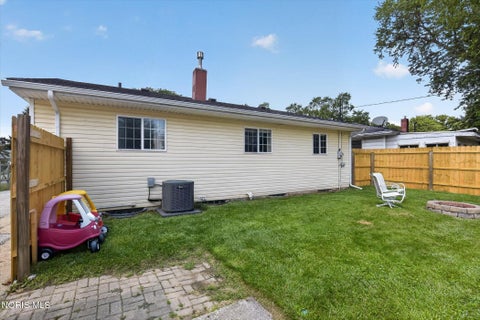 Tiny photo for 1543 Bradmore Drive, Toledo, OH 43612 (MLS # 10010239)