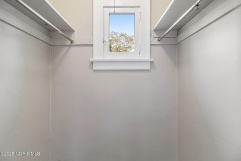 Tiny photo for 1929 Marlow Road, Toledo, OH 43613 (MLS # 10004074)