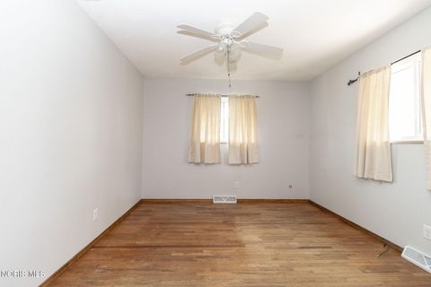 Tiny photo for 3054 123rd Street, Toledo, OH 43611 (MLS # 10007003)