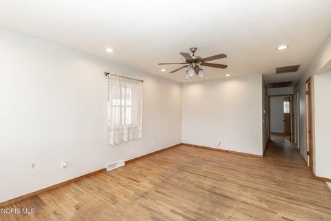 Tiny photo for 3054 123rd Street, Toledo, OH 43611 (MLS # 10007003)