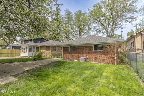 Tiny photo for 3054 123rd Street, Toledo, OH 43611 (MLS # 10007003)
