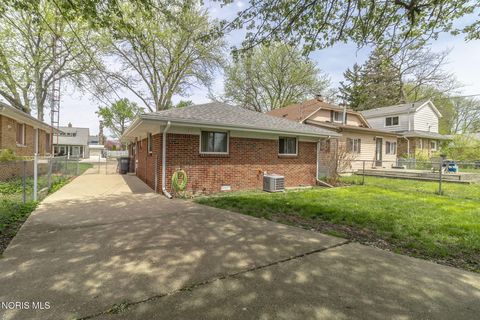 Tiny photo for 3054 123rd Street, Toledo, OH 43611 (MLS # 10007003)