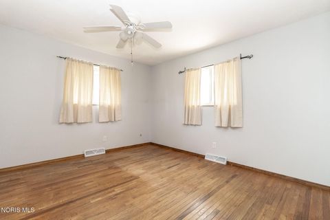 Tiny photo for 3054 123rd Street, Toledo, OH 43611 (MLS # 10007003)