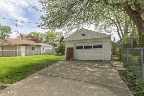 Tiny photo for 3054 123rd Street, Toledo, OH 43611 (MLS # 10007003)