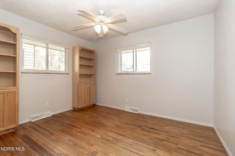 Tiny photo for 3054 123rd Street, Toledo, OH 43611 (MLS # 10007003)