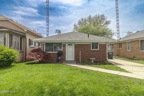 Tiny photo for 3054 123rd Street, Toledo, OH 43611 (MLS # 10007003)