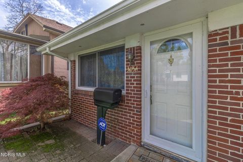 Tiny photo for 3054 123rd Street, Toledo, OH 43611 (MLS # 10007003)