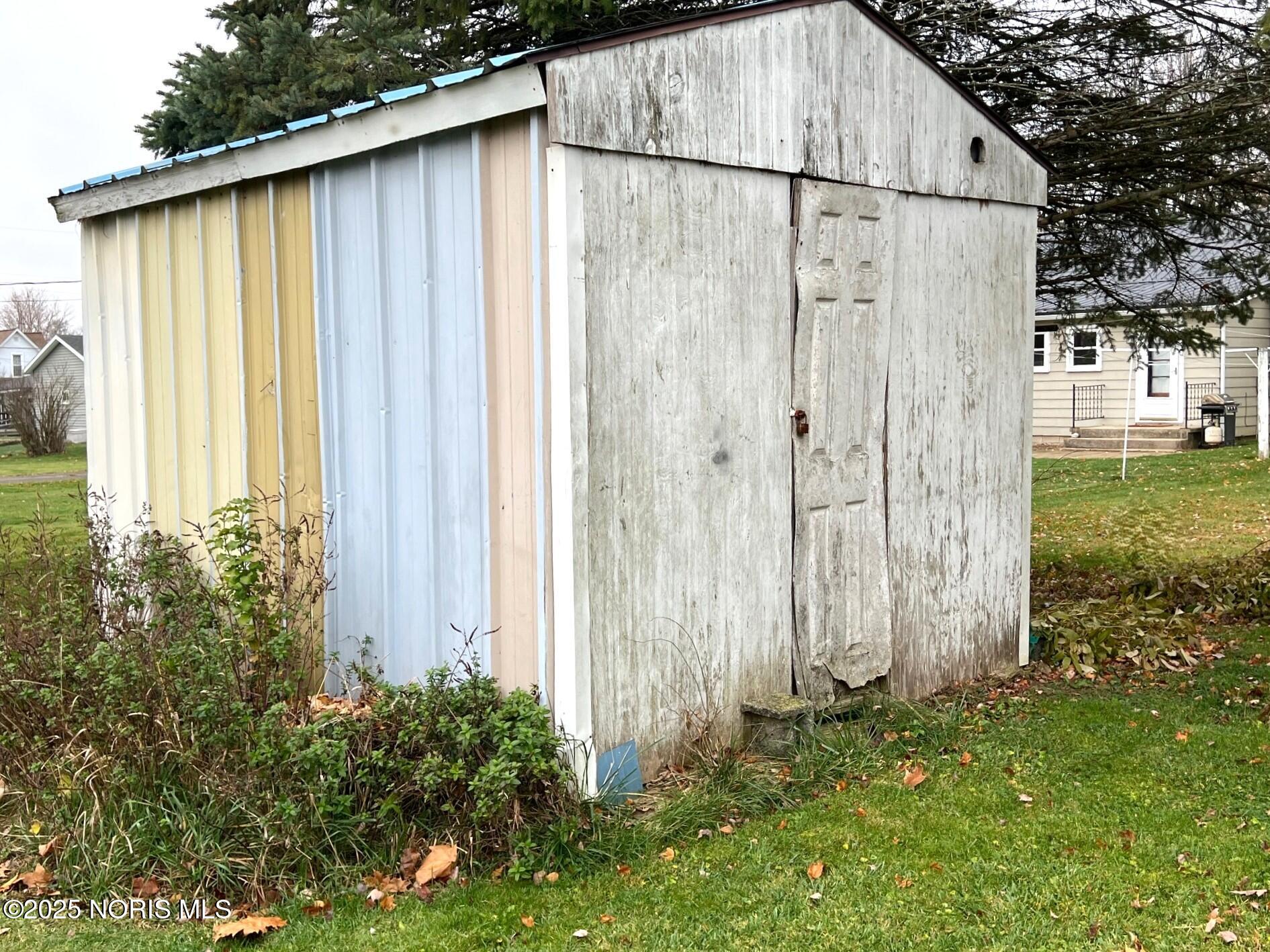 404 S Sycamore Avenue