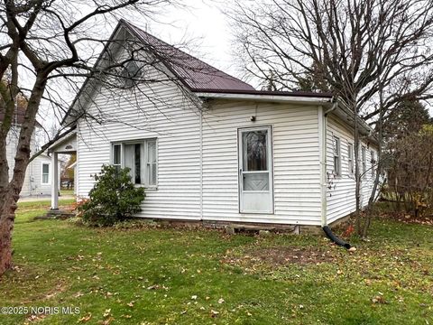 Tiny photo for 404 S Sycamore Avenue, Sycamore, OH 44882 (MLS # 10001800)