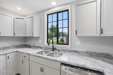 Tiny photo for 1125 S Blanchard Street, Findlay, OH 45840 (MLS # 10007399)